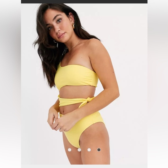 Abercrombie & Fitch one piece shoulder tie side swimsuit,  yellow size small - Picture 2 of 10